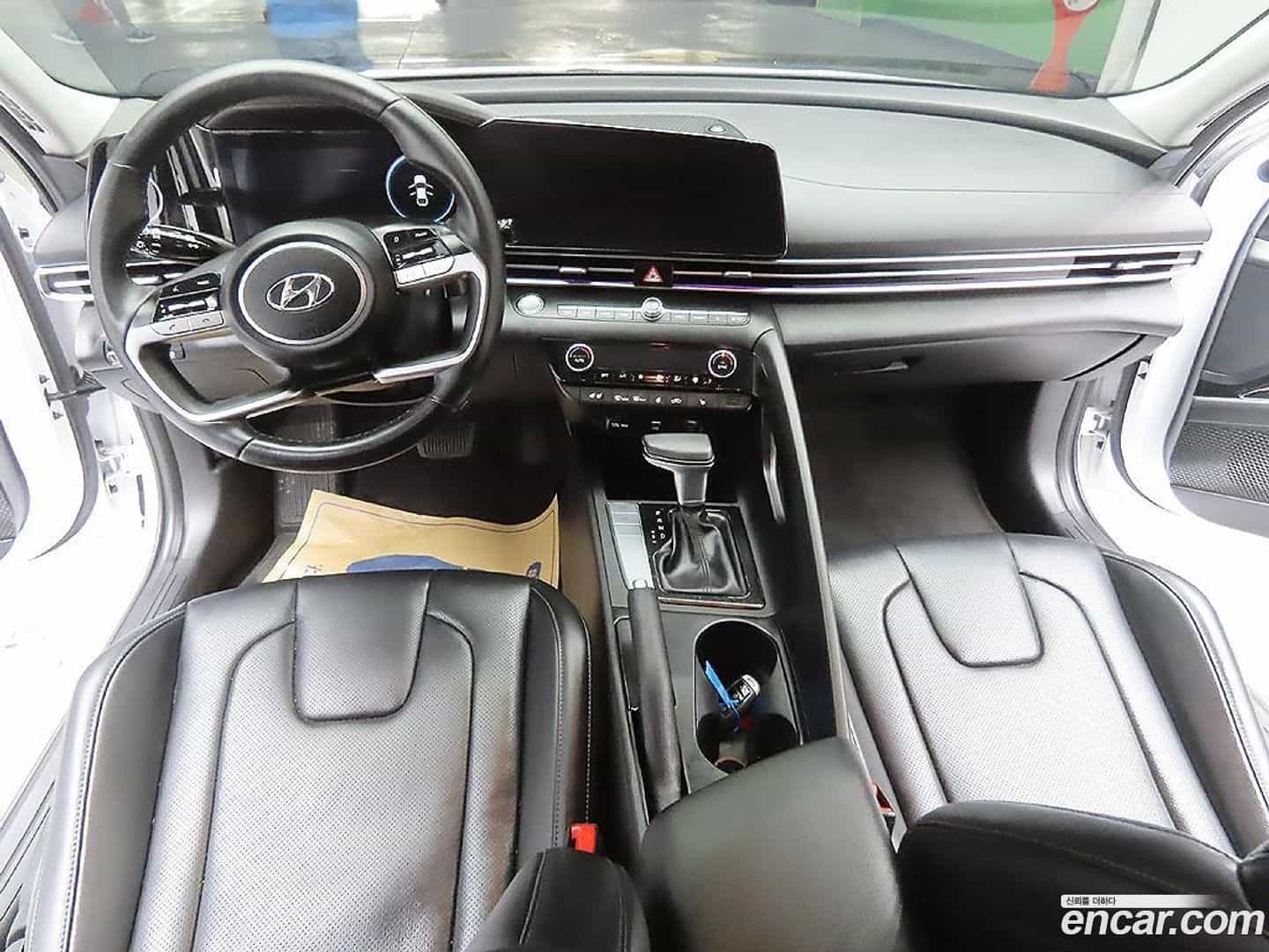 AVANTE Hyundai 2021.3-INNER-009