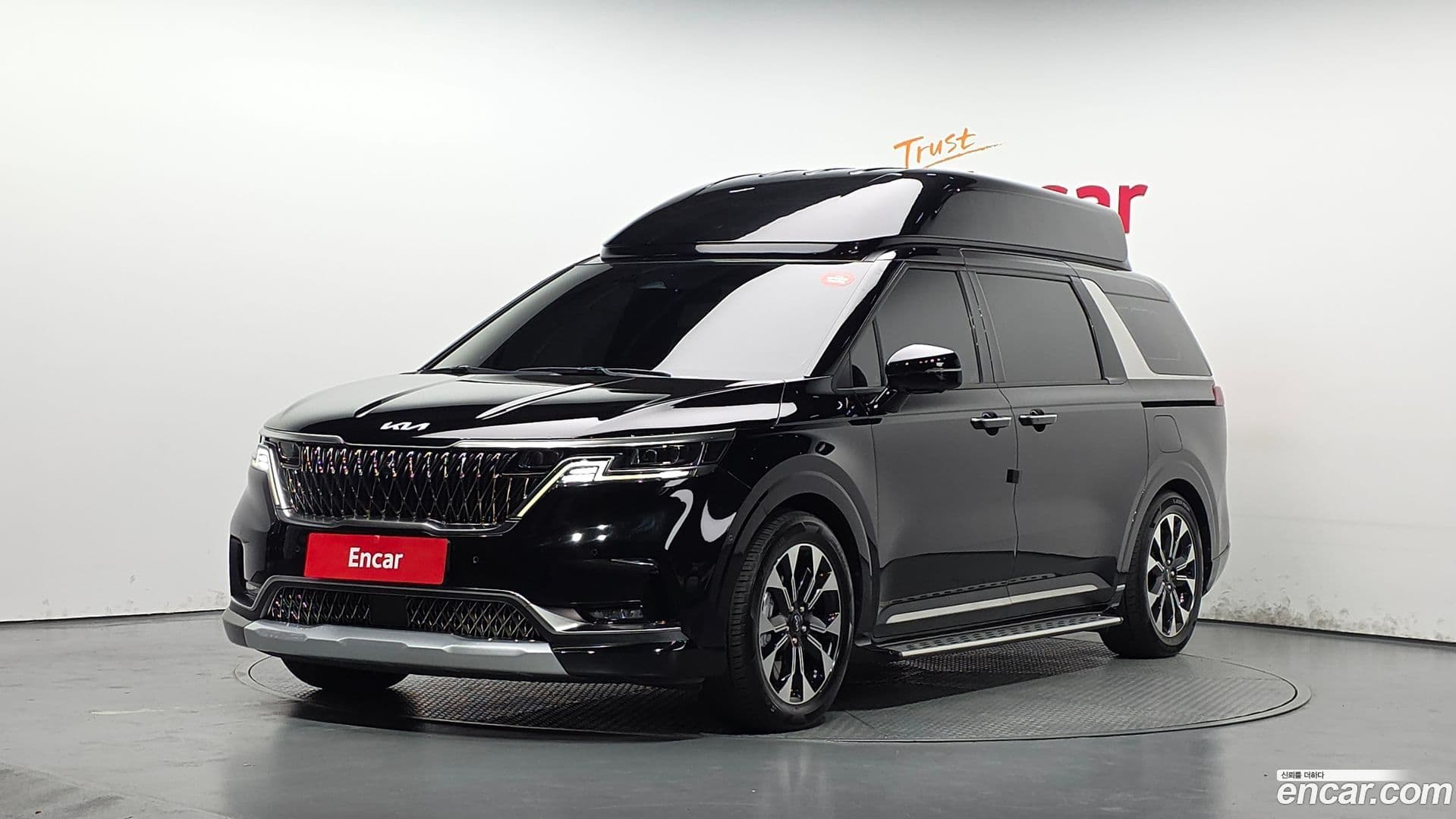 Main__Slider__Photo:Canival Kia 2022.4-0