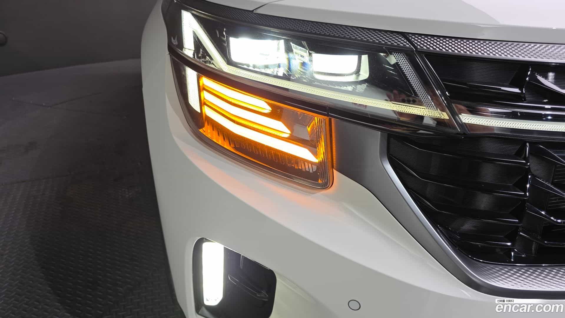 Seltos Kia 2023.0-OUTER-032