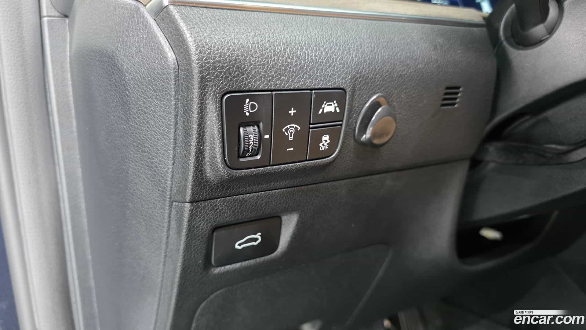 K5 Kia 2023.0-OPTION-017
