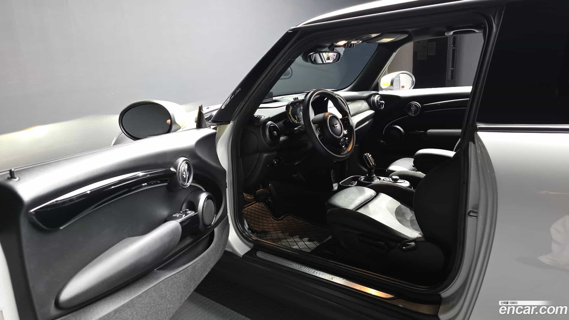Cooper Mini 2022.6-INNER-010