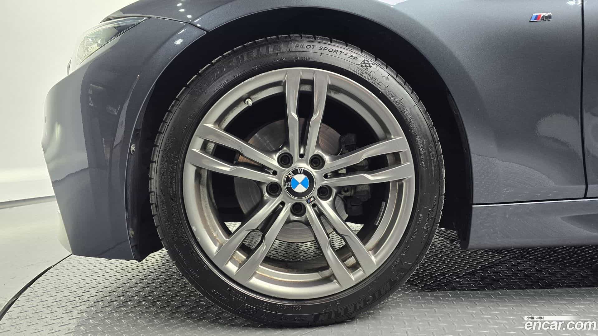 3-Series BMW 2018.9-OUTER-005