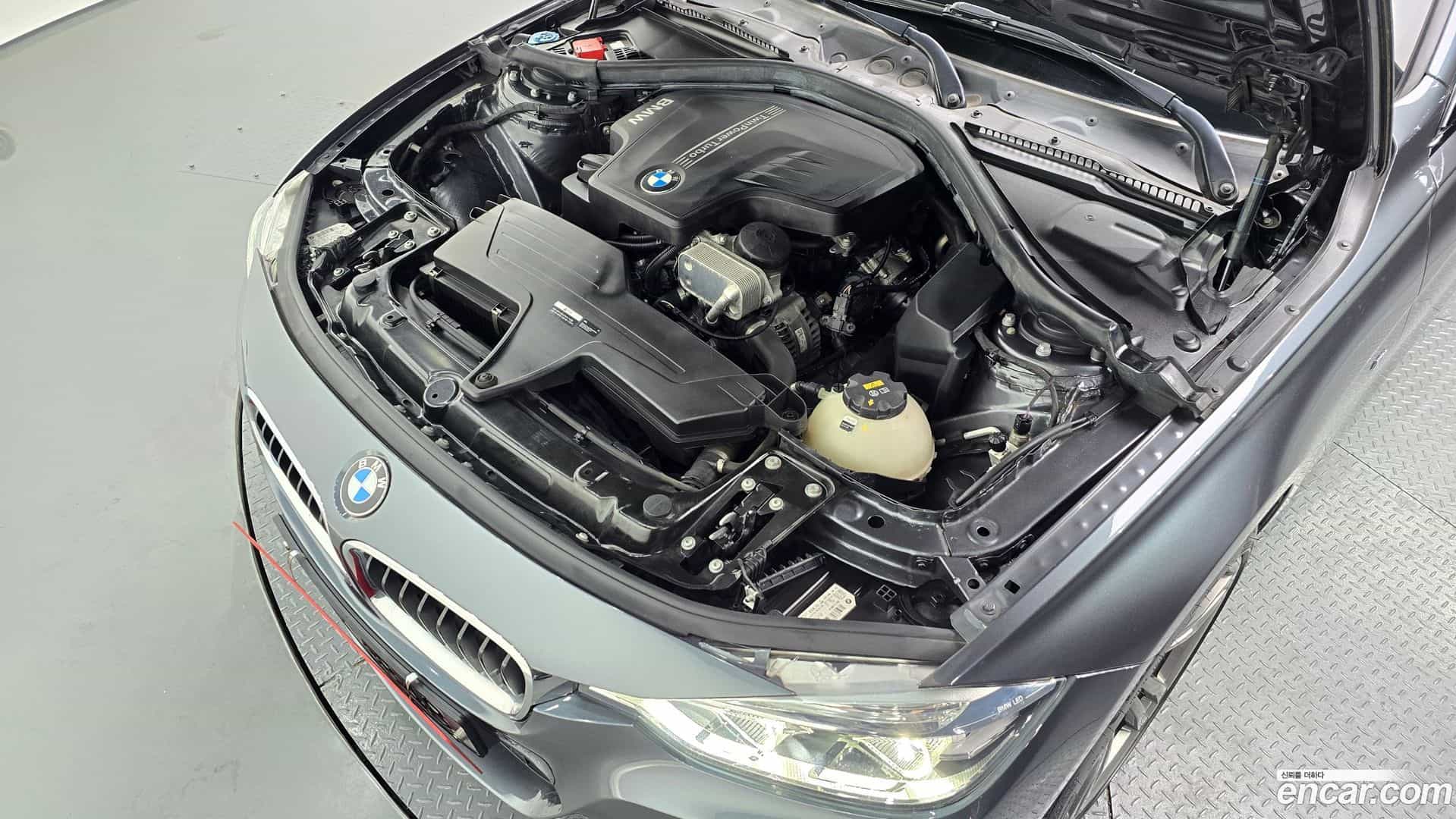 3-Series BMW 2018.9-OUTER-006