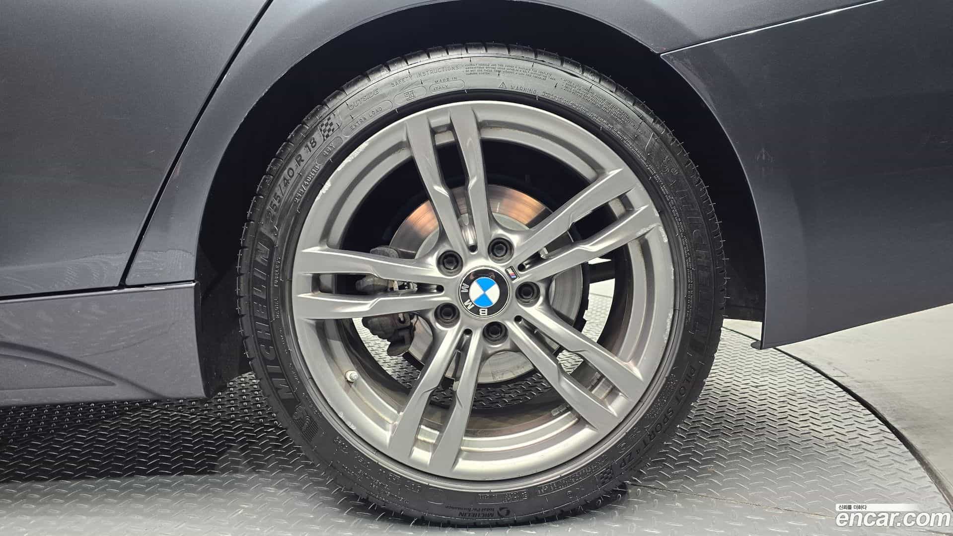 3-Series BMW 2018.9-OUTER-031