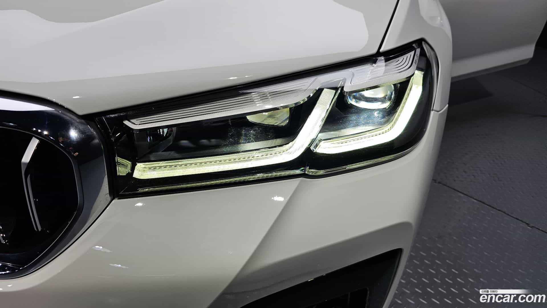 5-Series BMW 2023.6-OUTER-032
