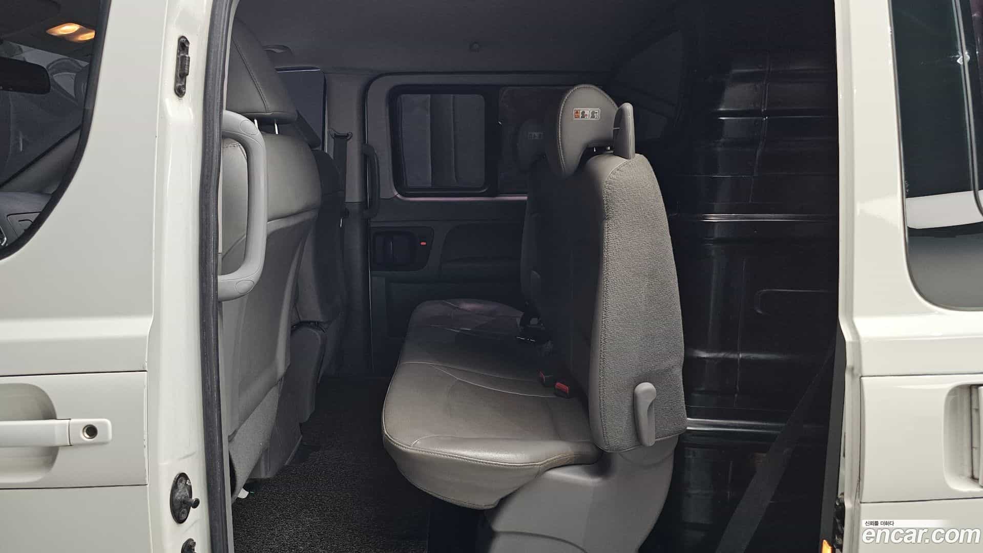 Starex Hyundai 2020.2-OPTION-016