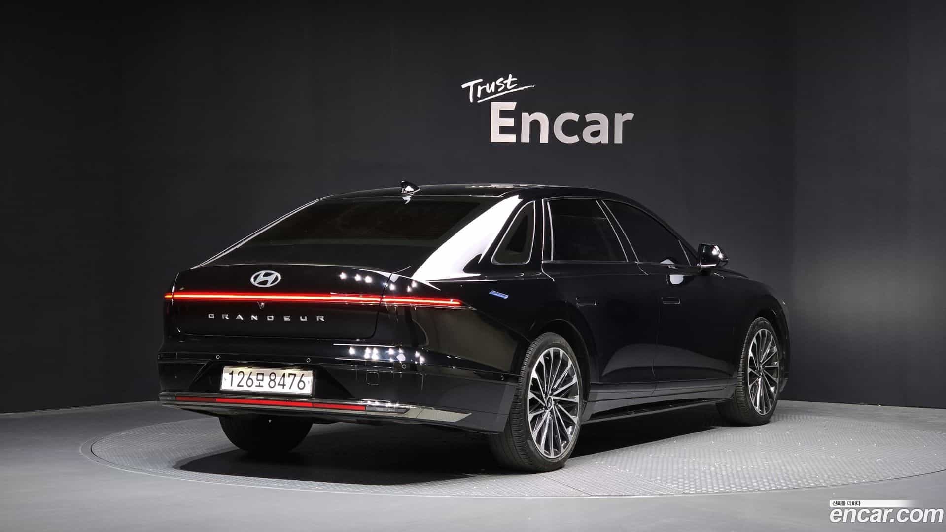 Grandeur Hyundai 2023.0-OUTER-002