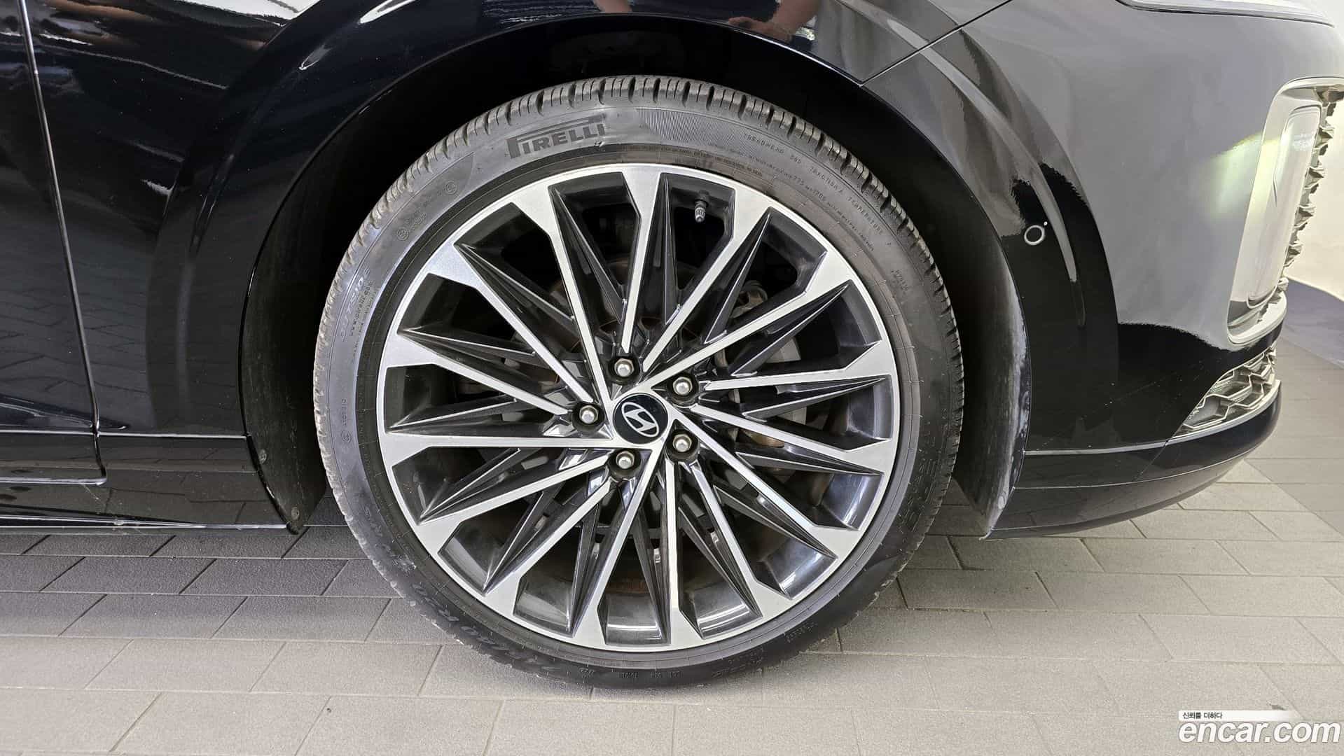 Grandeur Hyundai 2023.0-OUTER-031