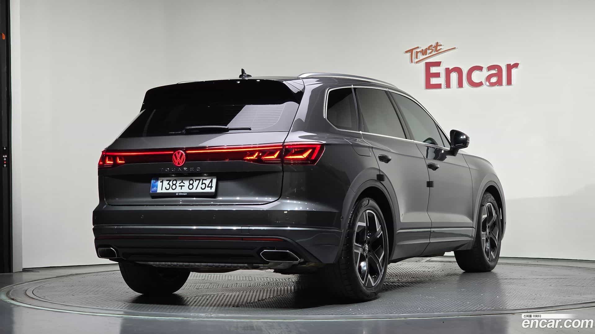 Touareg Volkswagen 2025.10-OUTER-002