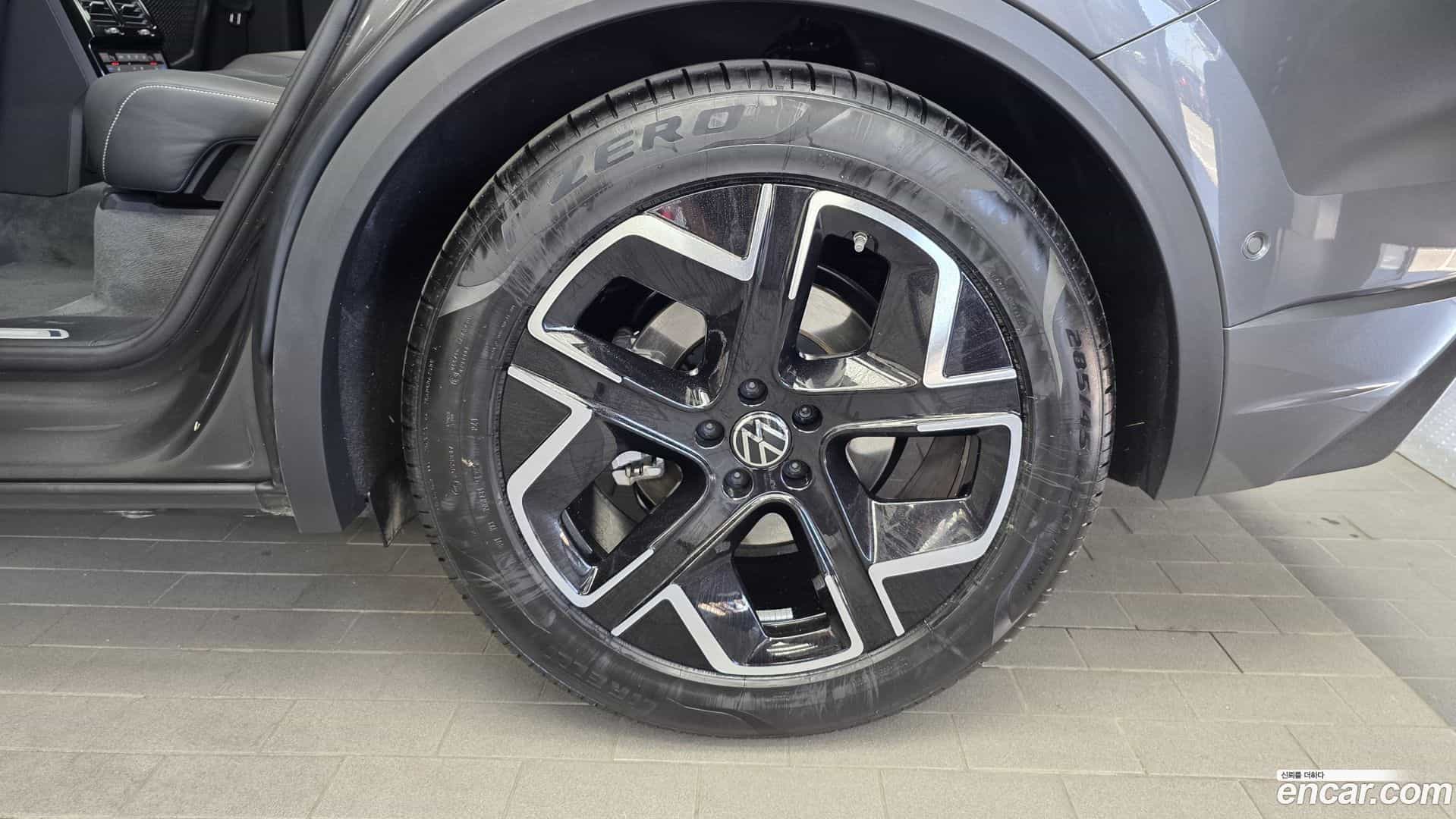 Touareg Volkswagen 2025.10-OUTER-031