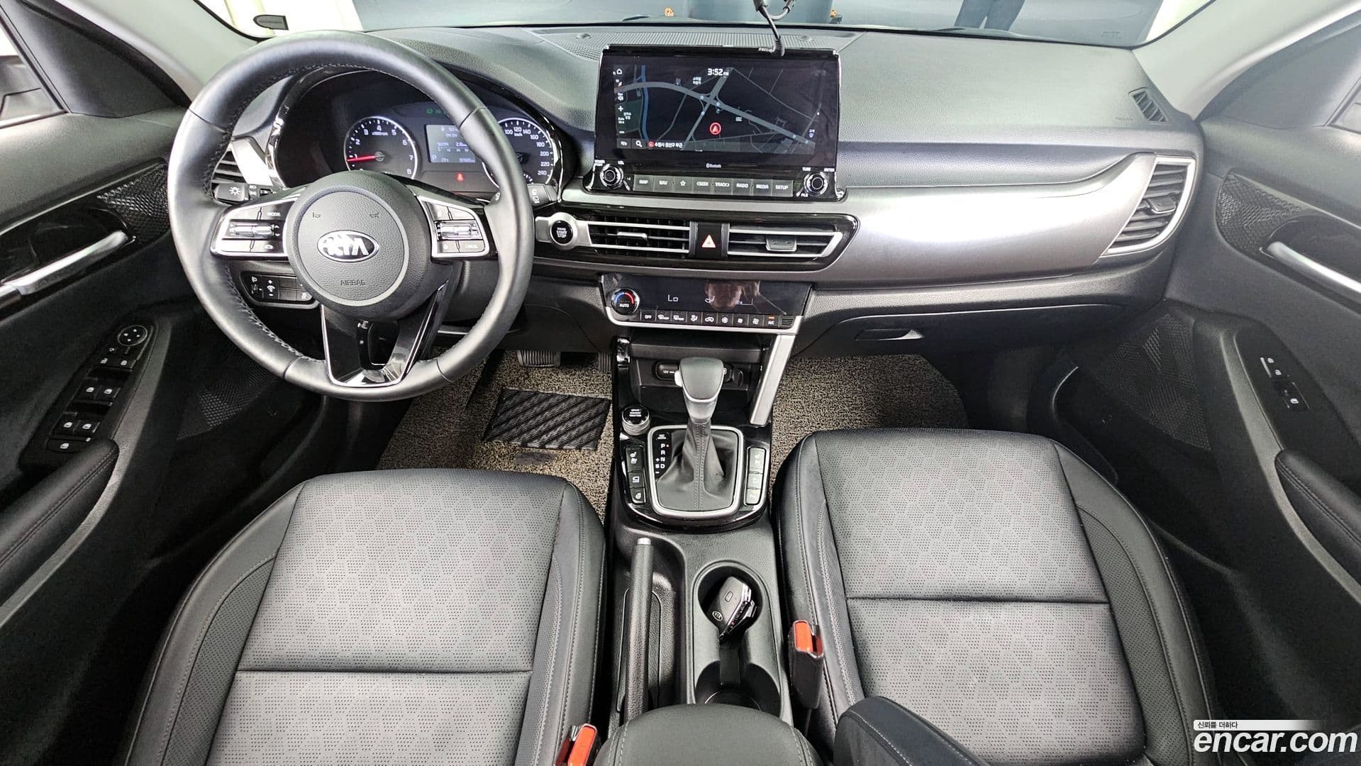 Main__Slider__Photo:Seltos Kia 2020.3-6