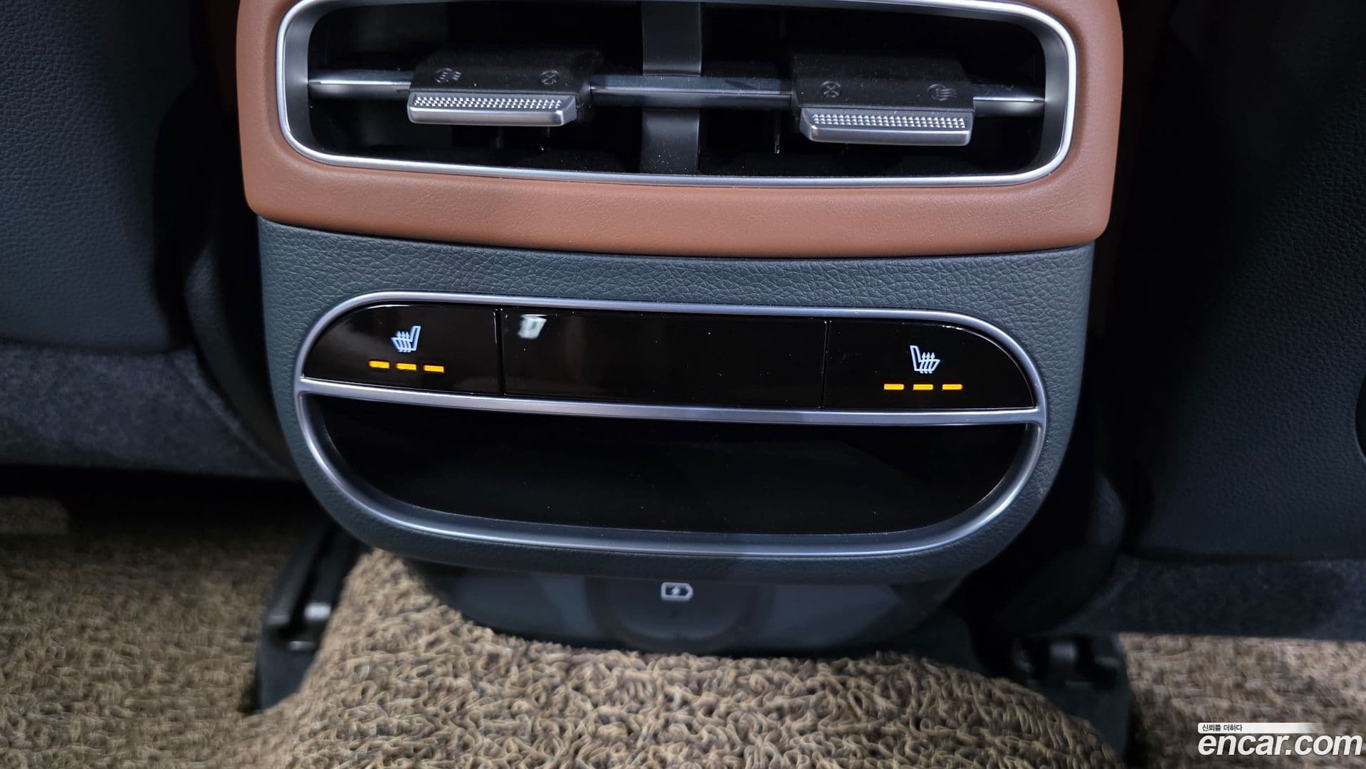 Main__Slider__Photo:GV70 Genesis 2024.0-18