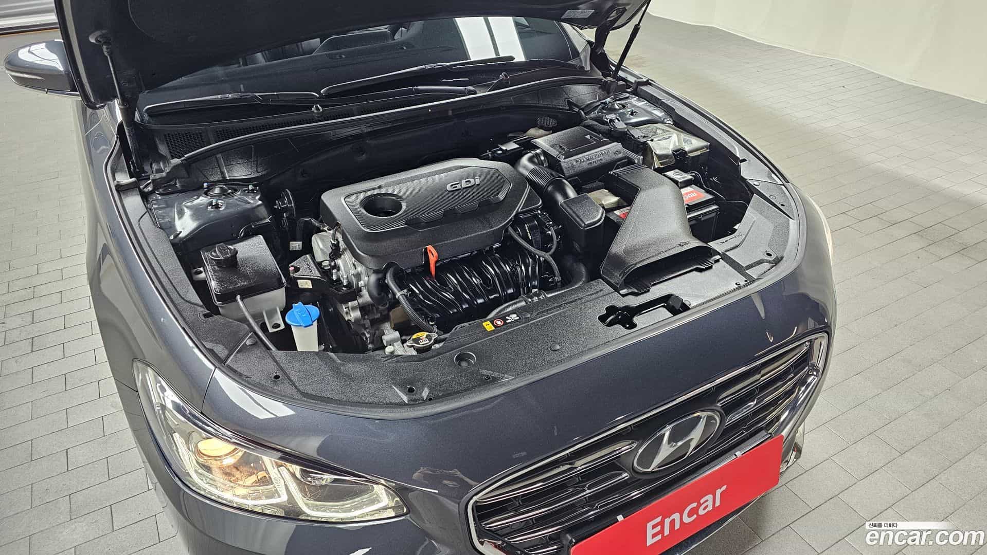 Grandeur Hyundai 2018.3-OUTER-006