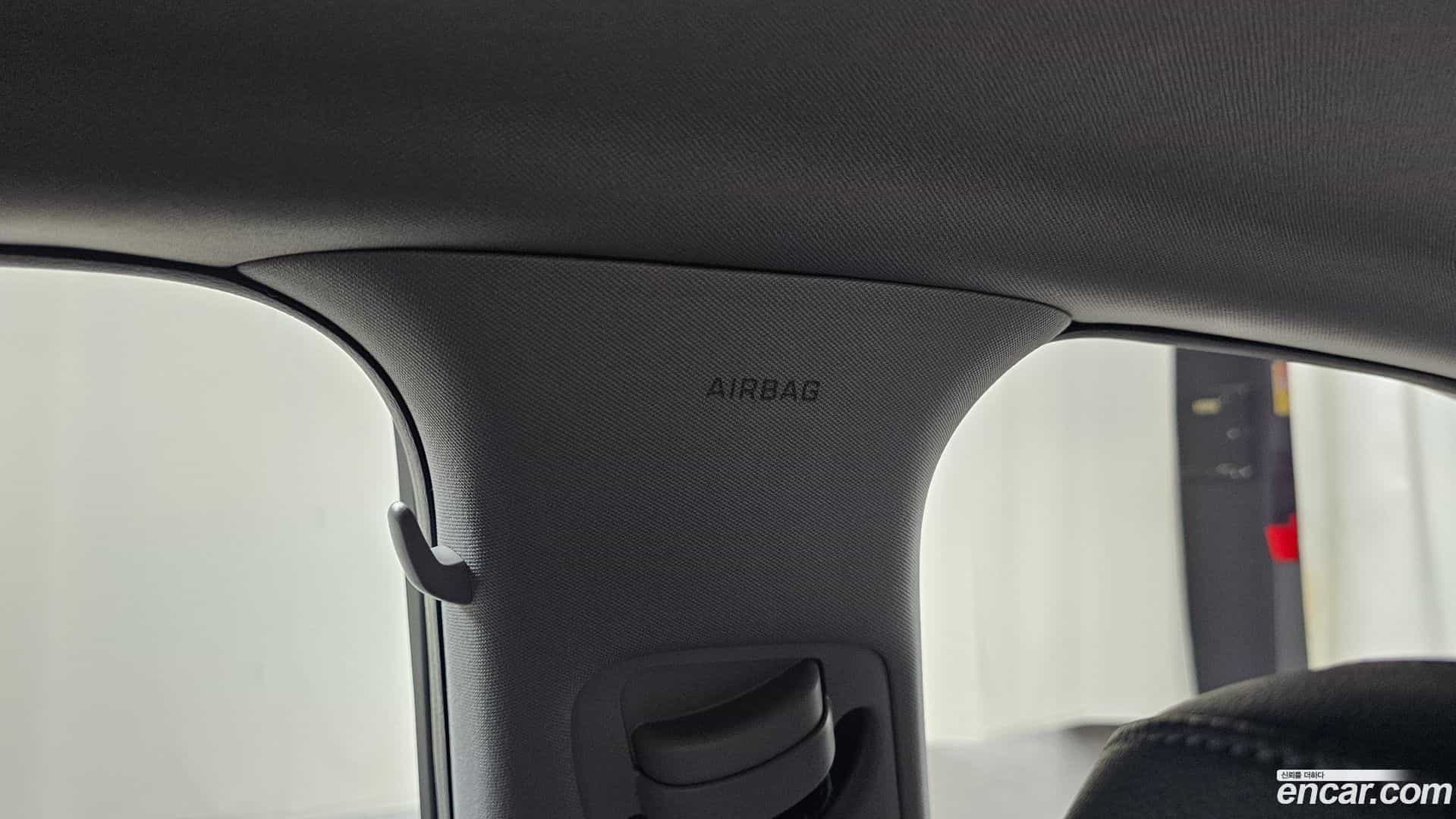 Grandeur Hyundai 2018.3-OPTION-043