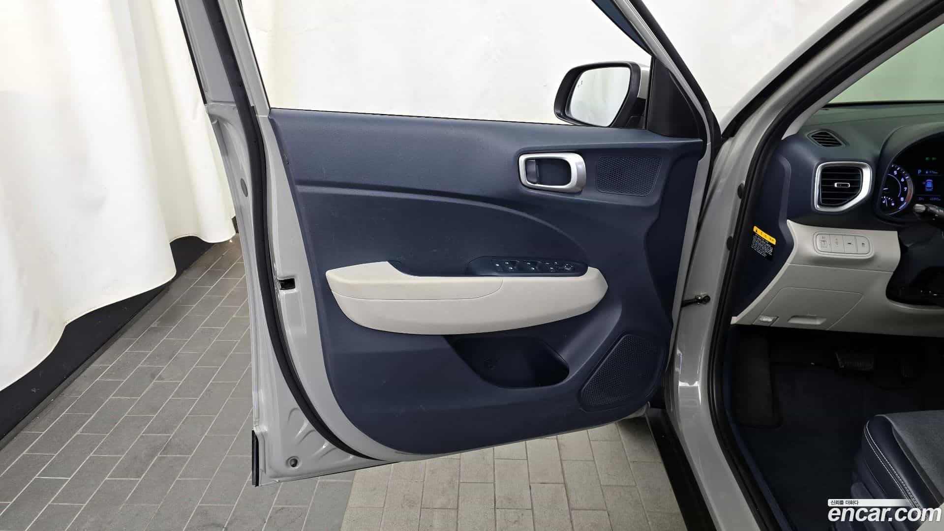 Venue Hyundai 2020.3-INNER-034