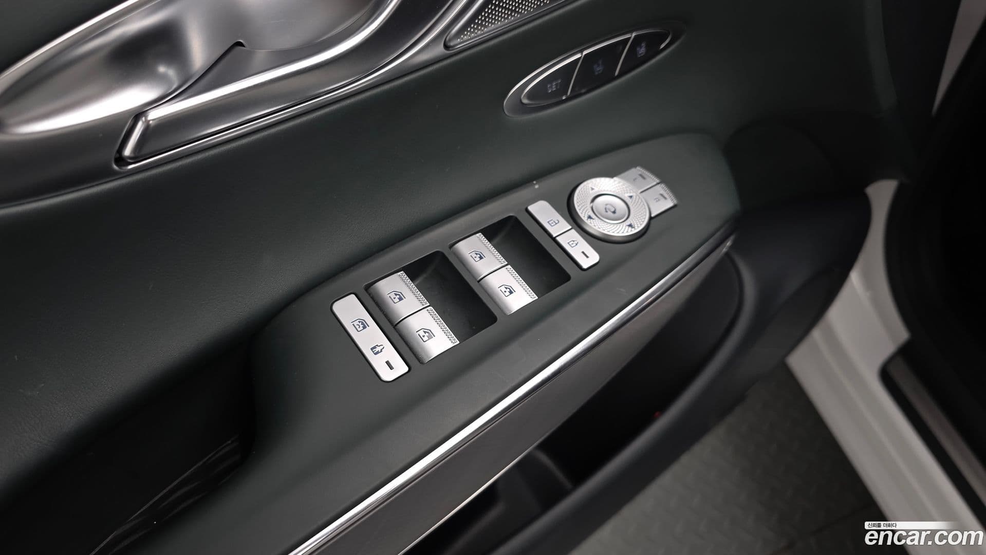 Main__Slider__Photo:GV70 Genesis 2023.8-27