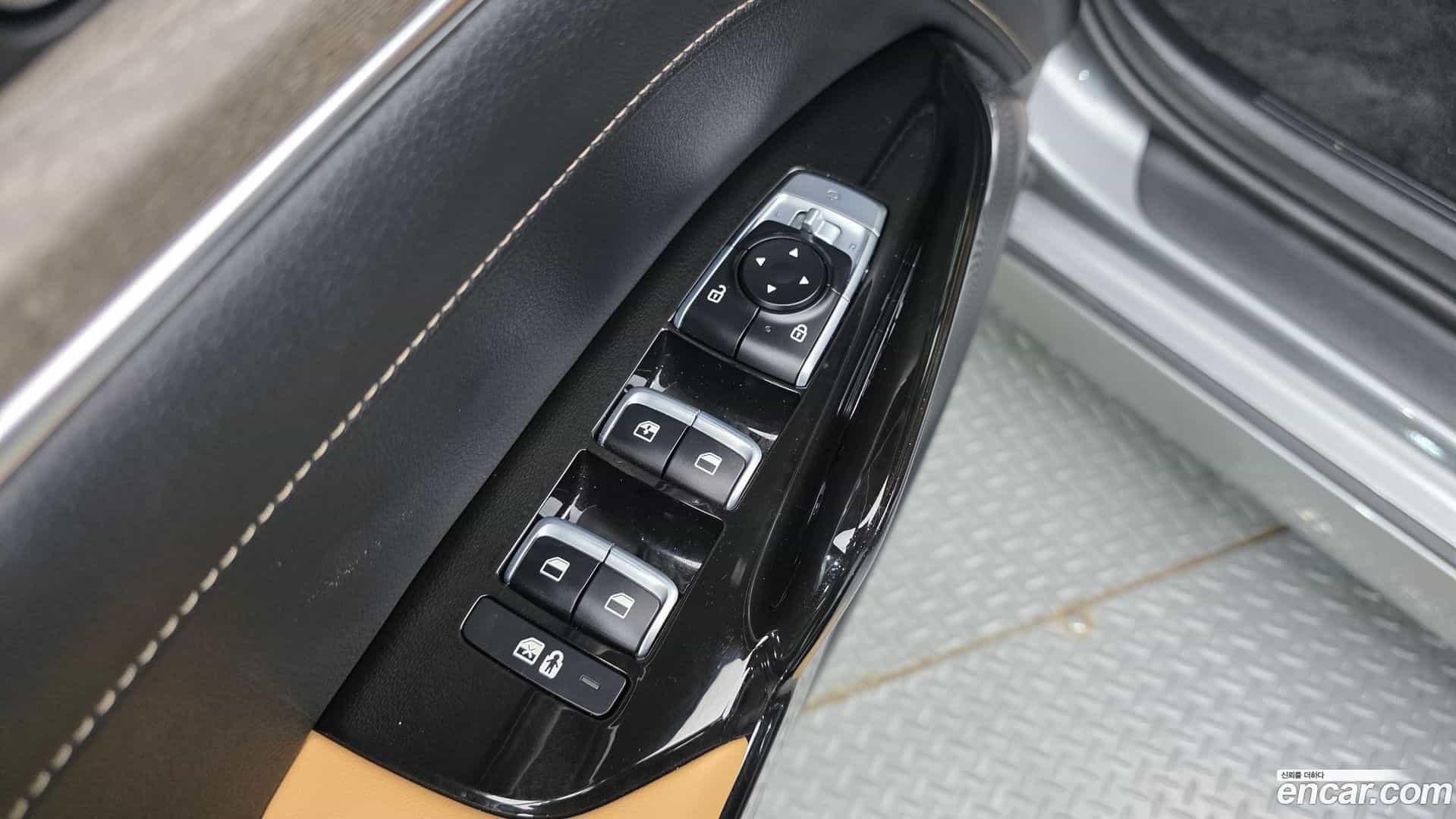 K5 Kia 2023.0-OPTION-015