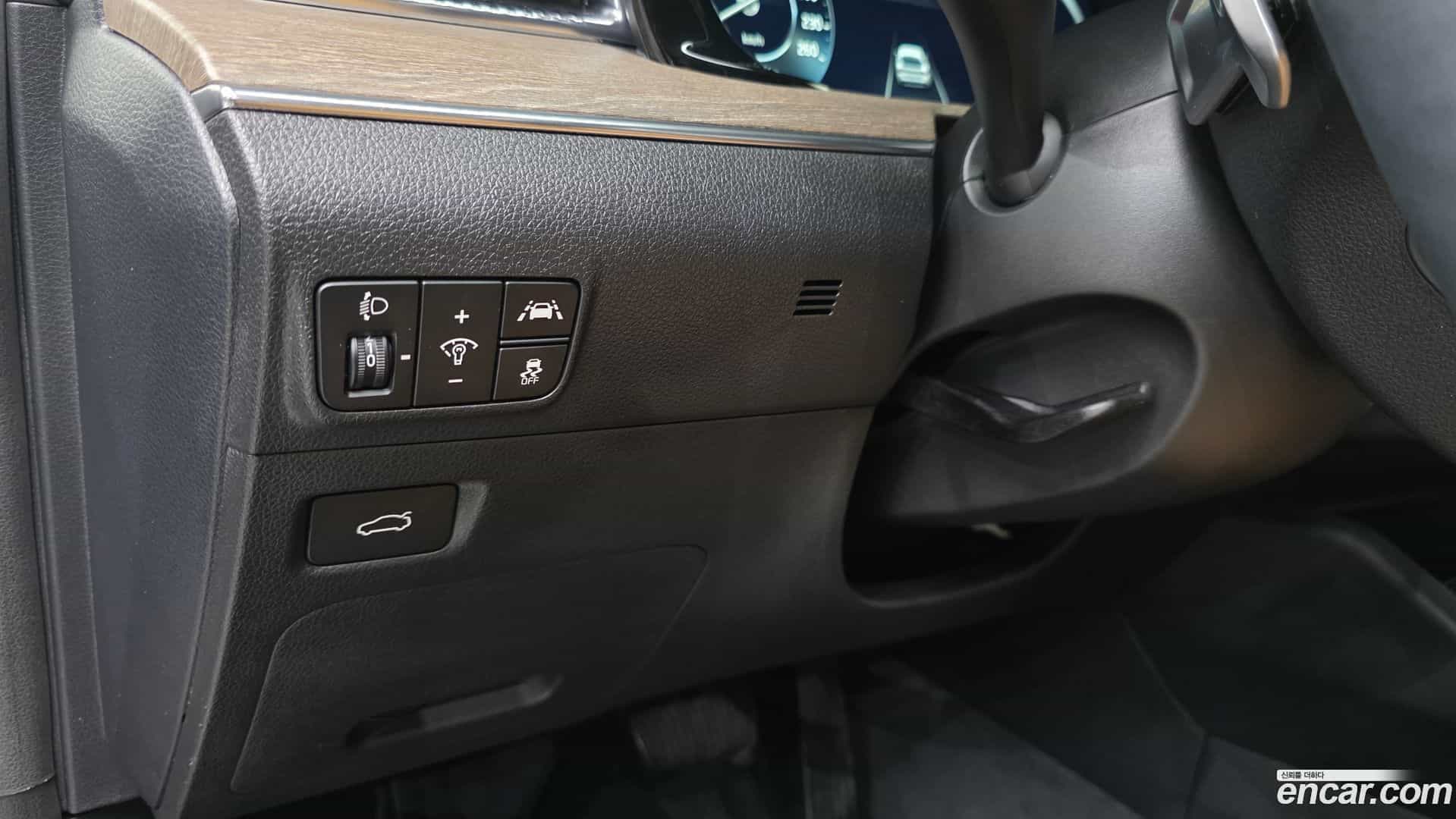 K5 Kia 2023.0-OPTION-016