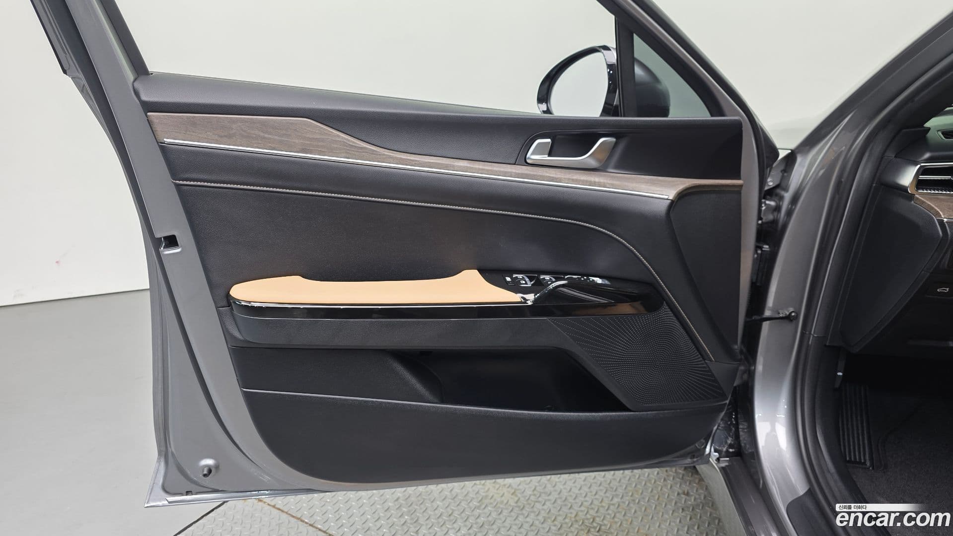 Main__Slider__Photo:K5 Kia 2023.0-23
