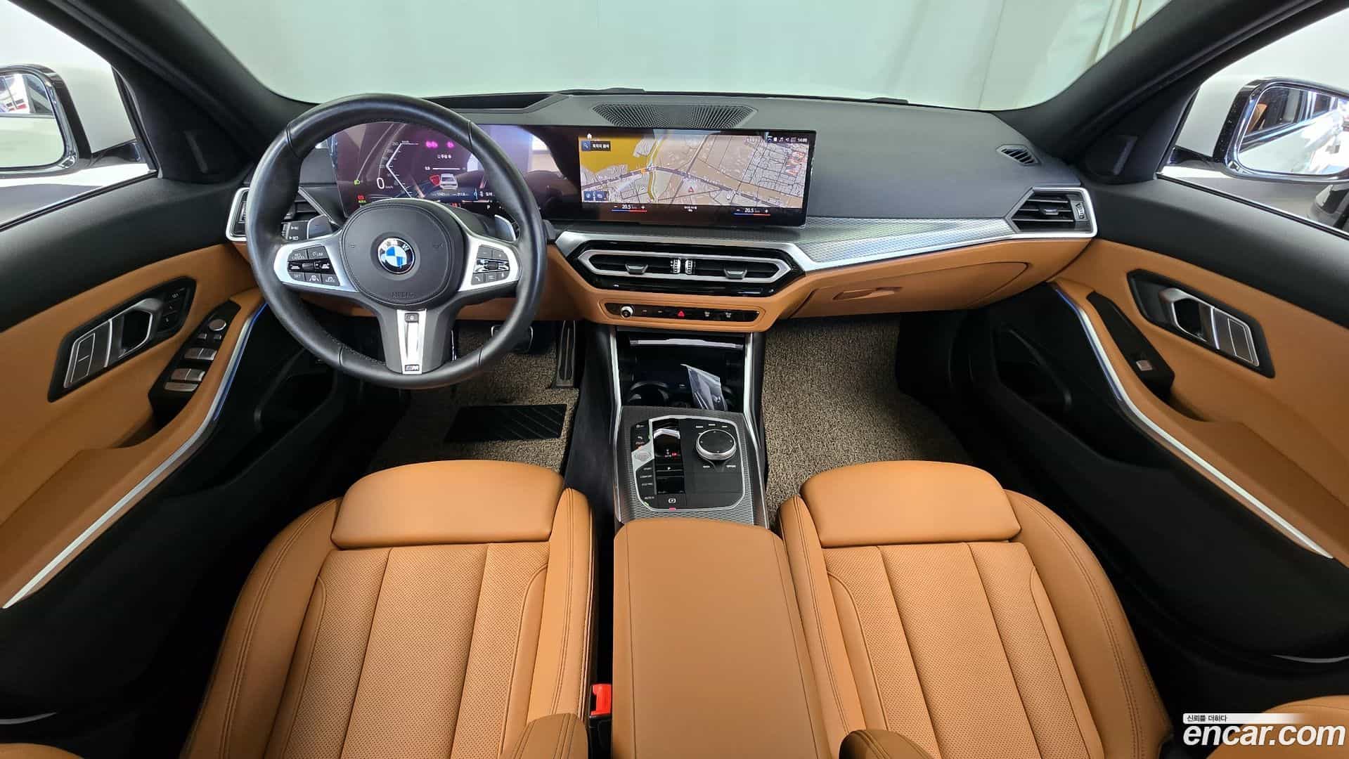 3-Series BMW 2022.10-INNER-007