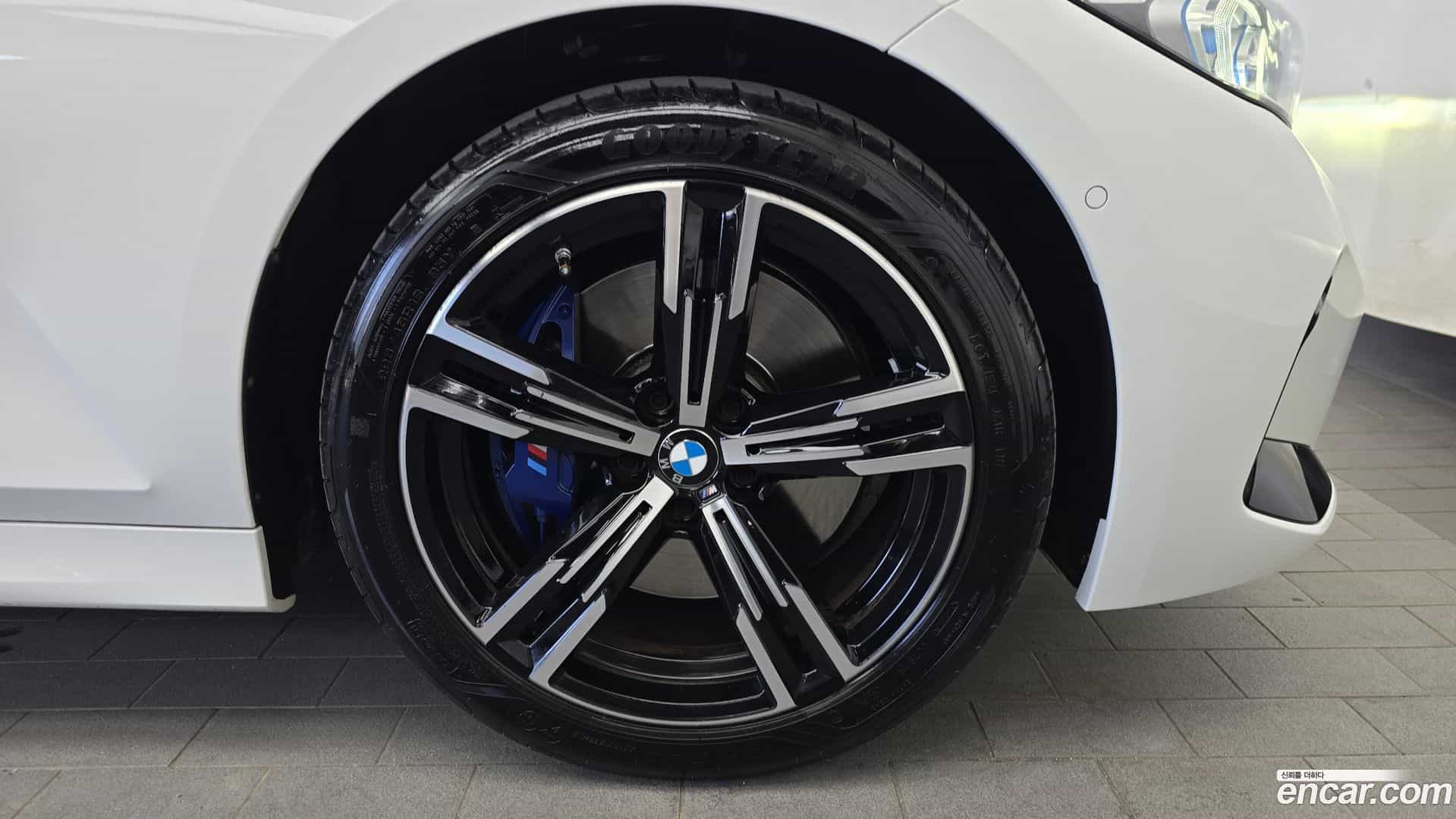 3-Series BMW 2022.10-OUTER-031