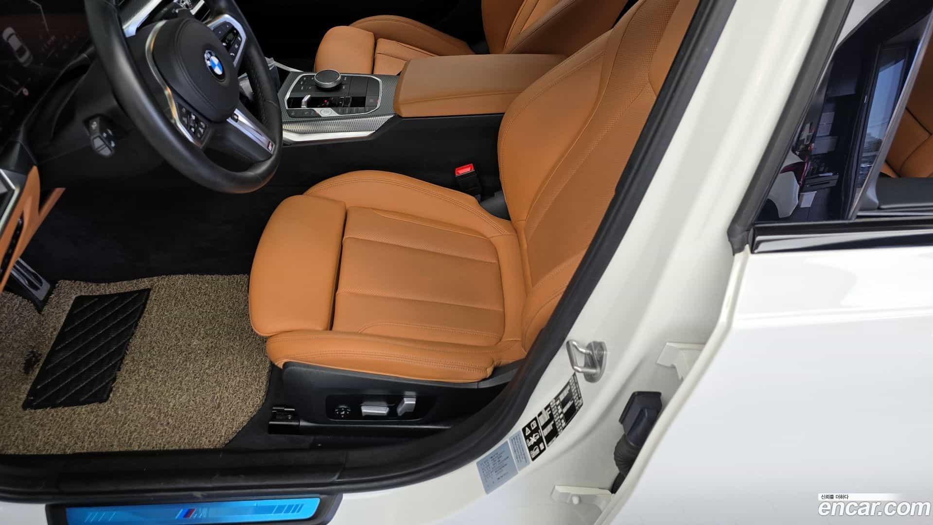 3-Series BMW 2022.10-INNER-036
