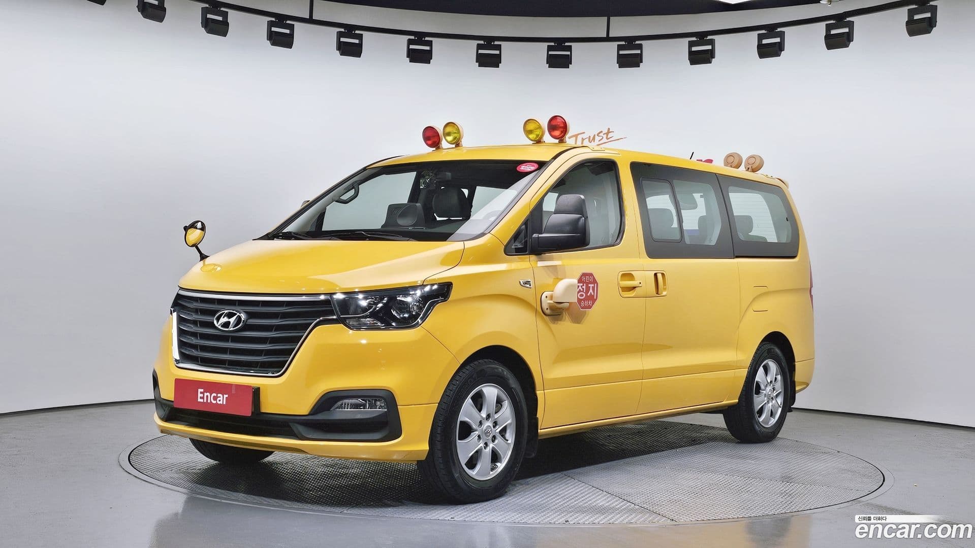 Main__Slider__Photo:Starex Hyundai 2018.6-0