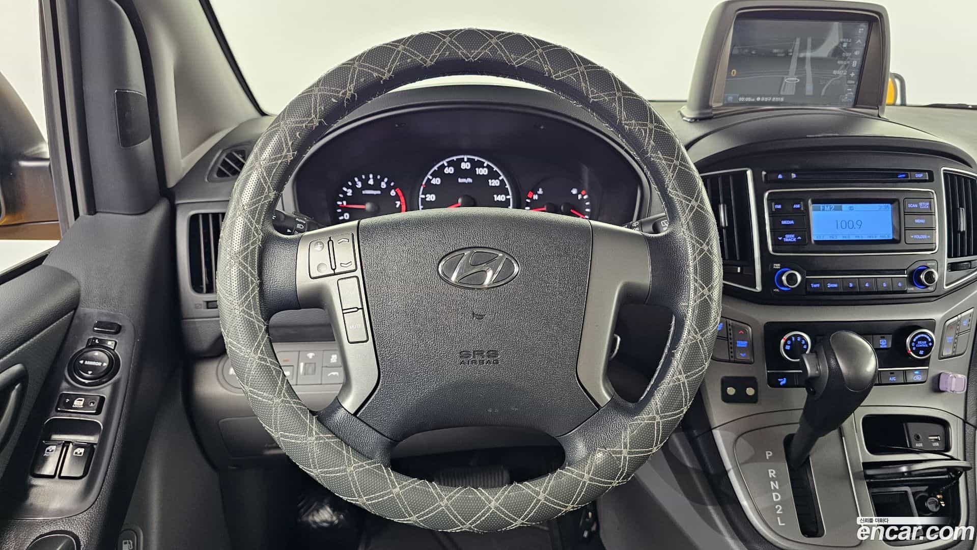 Starex Hyundai 2018.6-OPTION-018