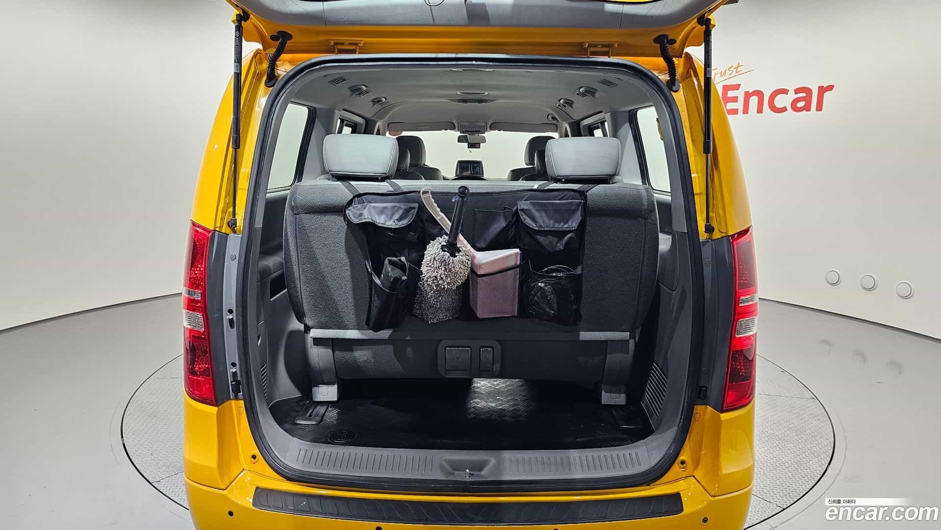 Starex Hyundai 2018.6-OPTION-020