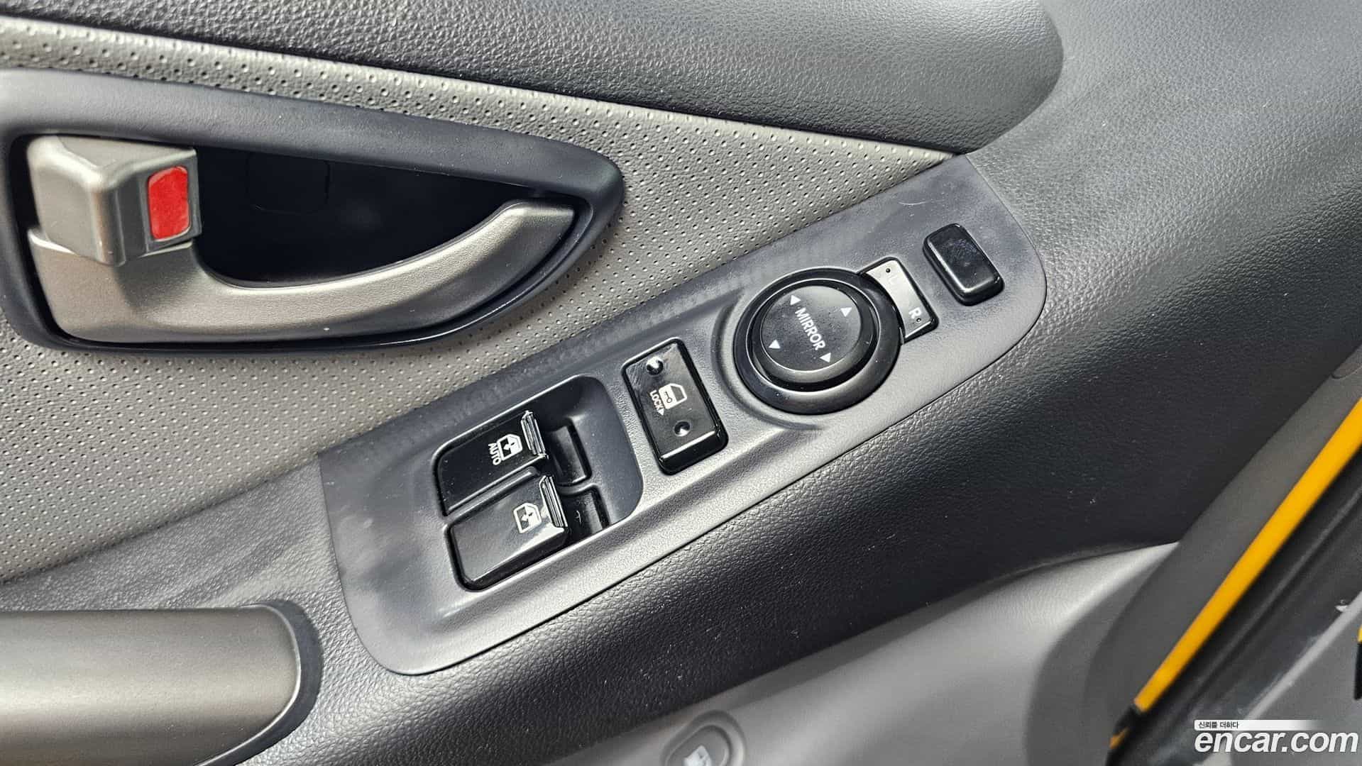 Starex Hyundai 2018.6-OPTION-021