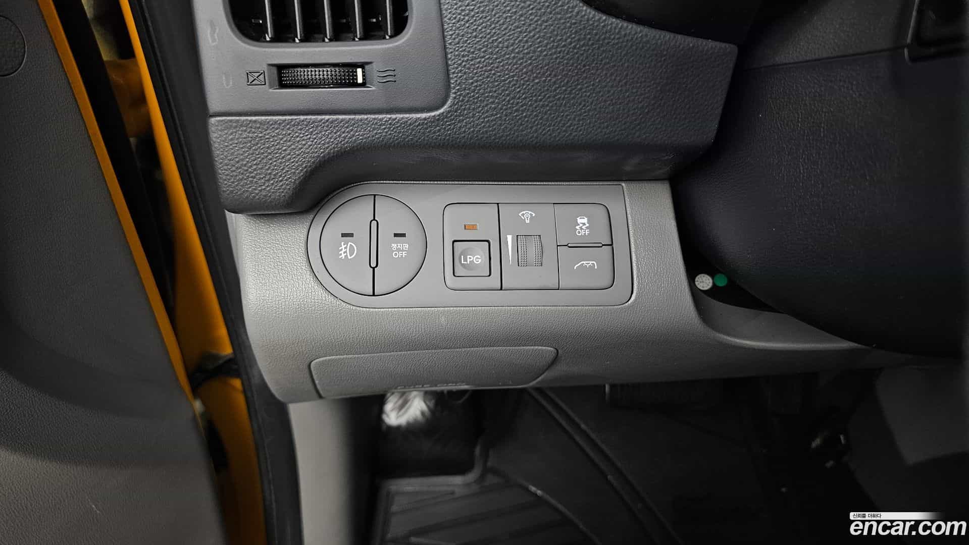 Starex Hyundai 2018.6-OPTION-024