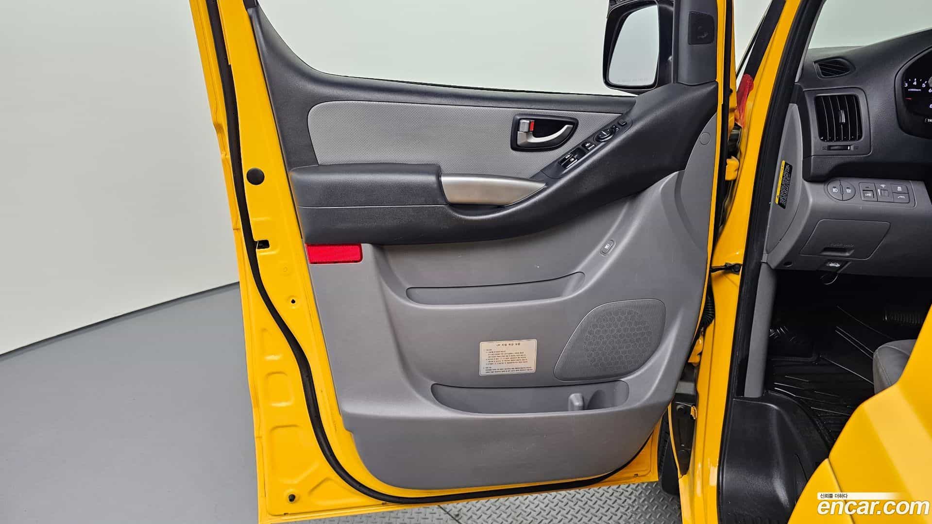 Starex Hyundai 2018.6-INNER-035