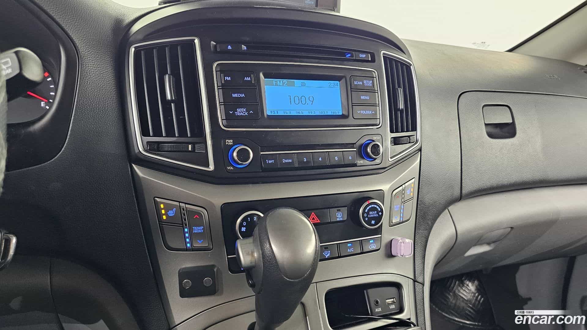 Starex Hyundai 2018.6-OPTION-040