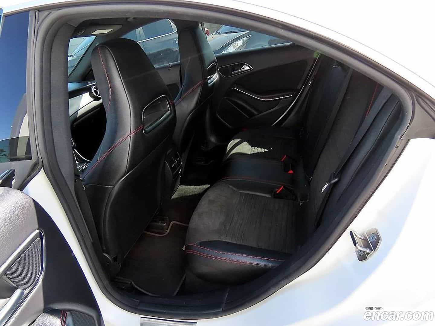 CLA-Class Mercedes-Benz 2018.5-OUTER-006