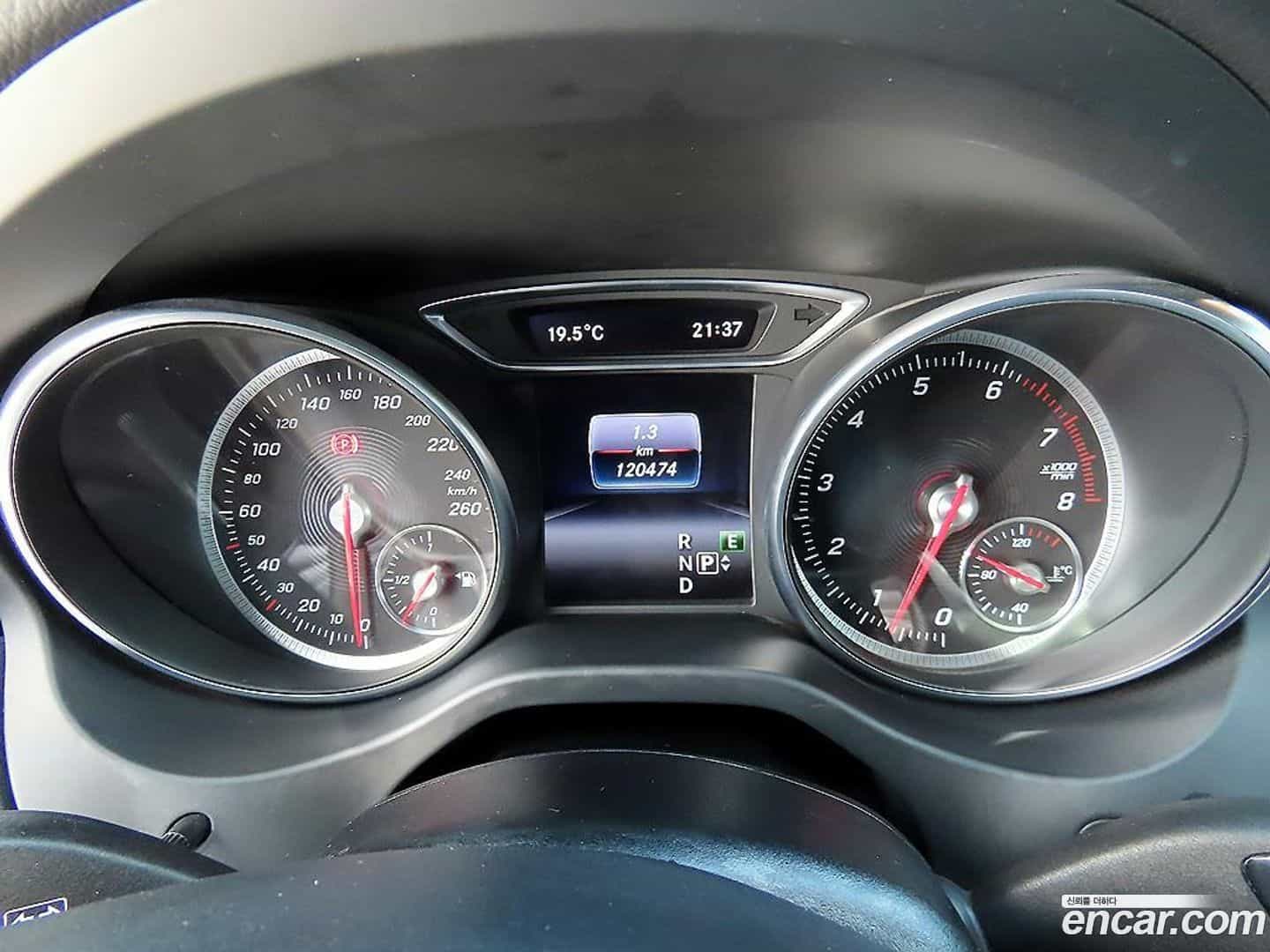CLA-Class Mercedes-Benz 2018.5-INNER-009