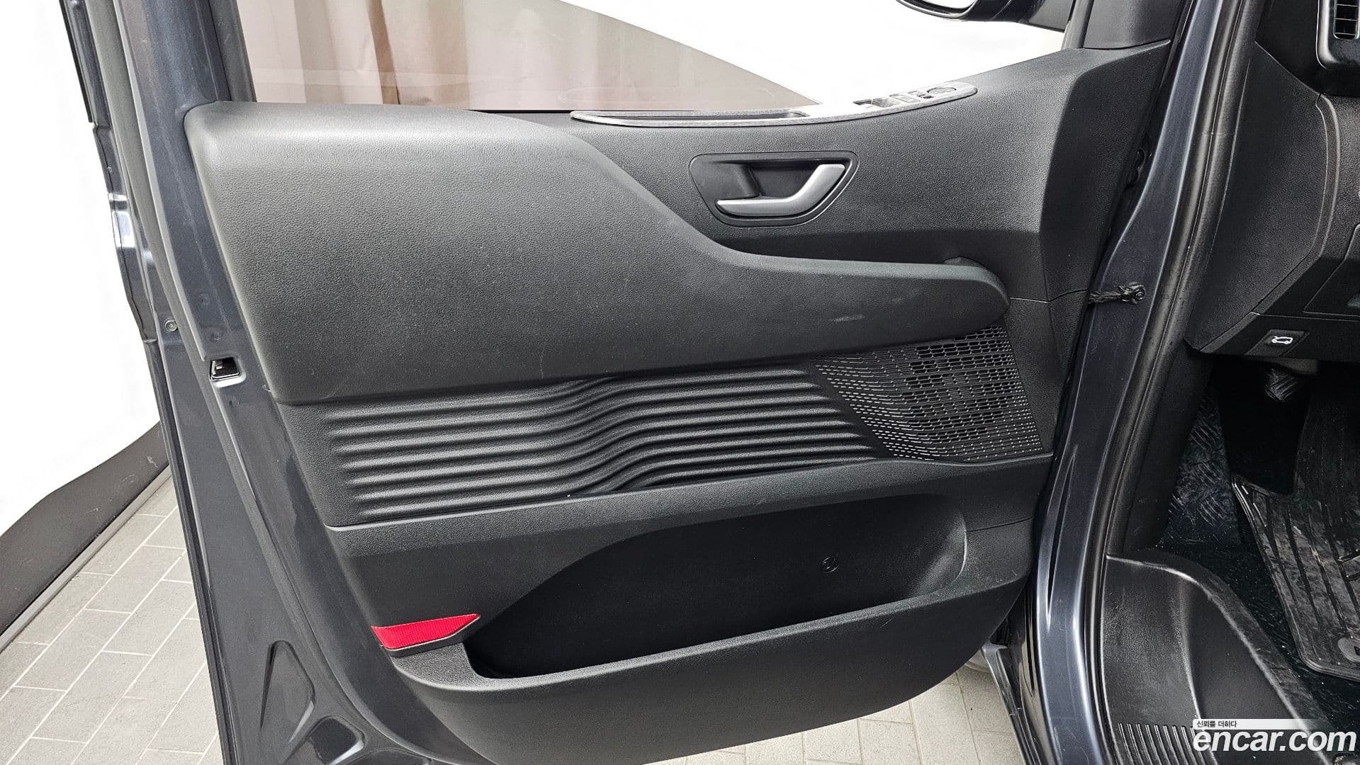 Main__Slider__Photo:Staria Hyundai 2021.5-23