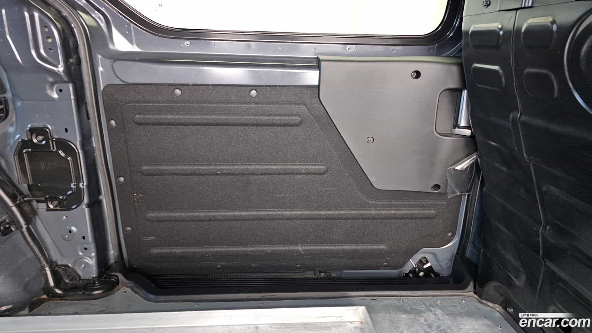 Staria Hyundai 2021.5-INNER-035