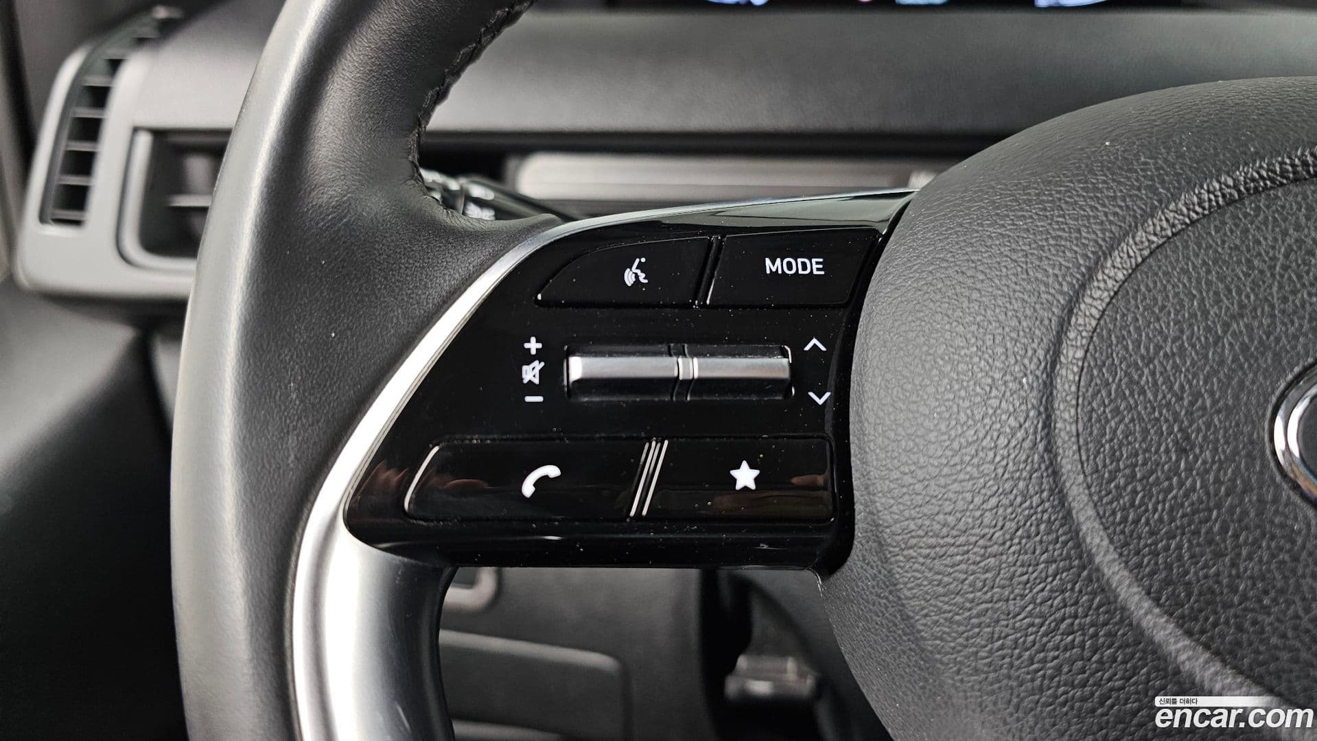 Main__Slider__Photo:Staria Hyundai 2021.5-26