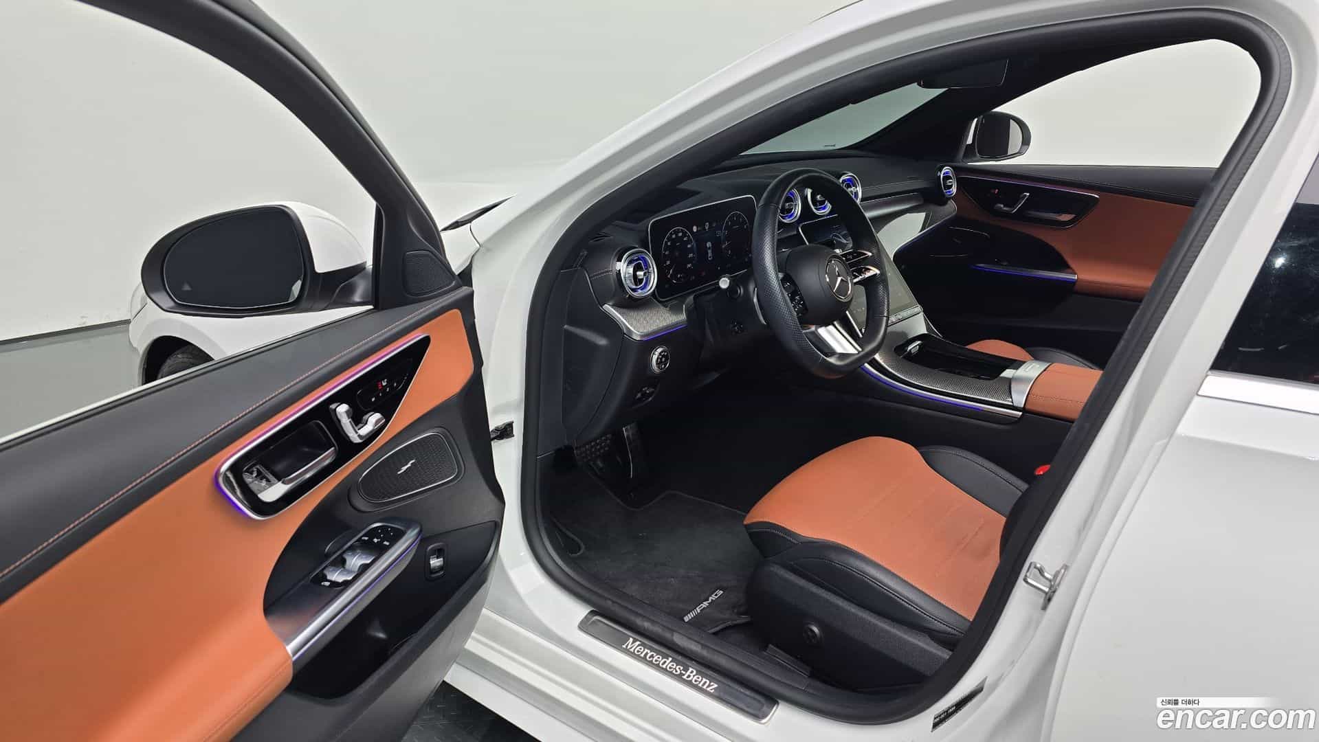 C-Class Mercedes-Benz 2023.1-OPTION-015