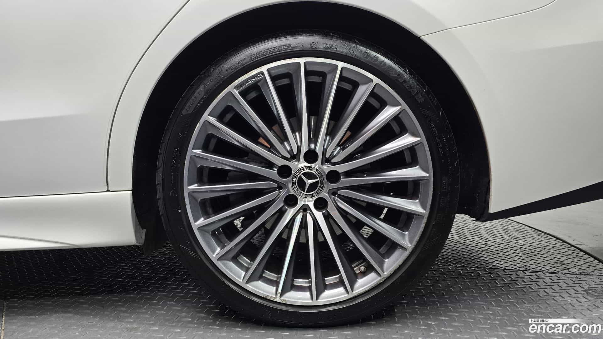 C-Class Mercedes-Benz 2023.1-OUTER-031