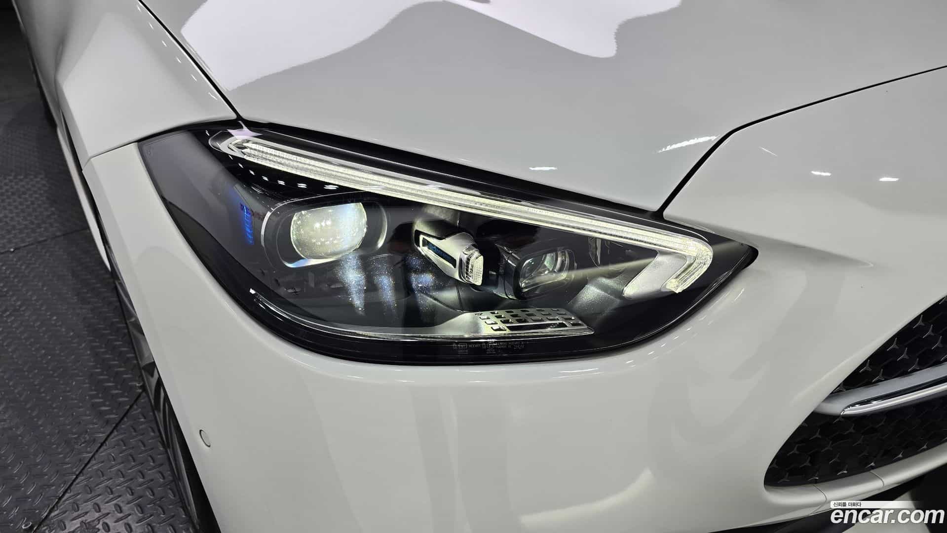 C-Class Mercedes-Benz 2023.1-OUTER-032