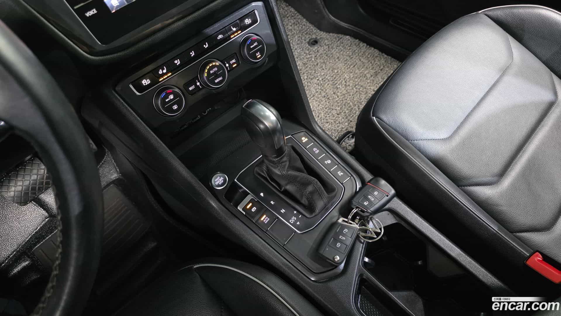 Tiguan Volkswagen 2020.11-INNER-009