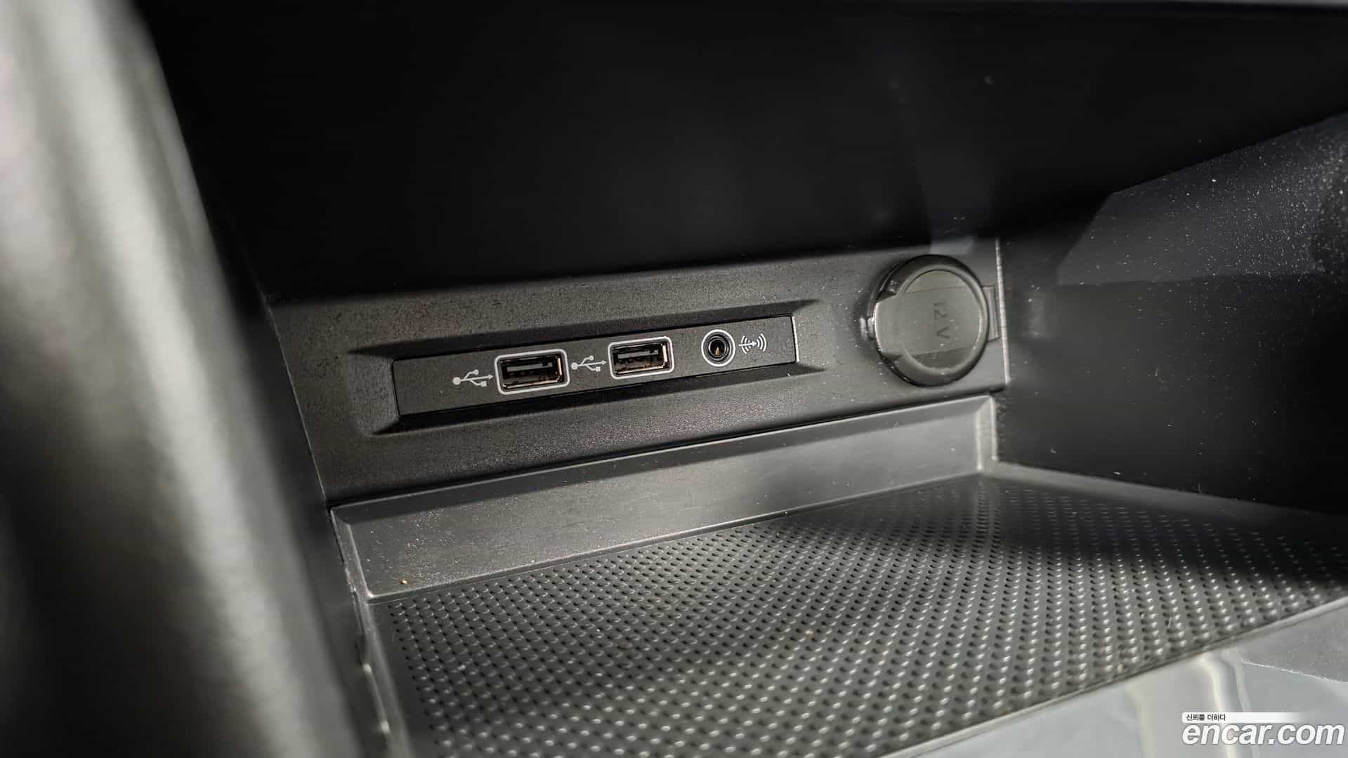 Tiguan Volkswagen 2020.11-OPTION-018