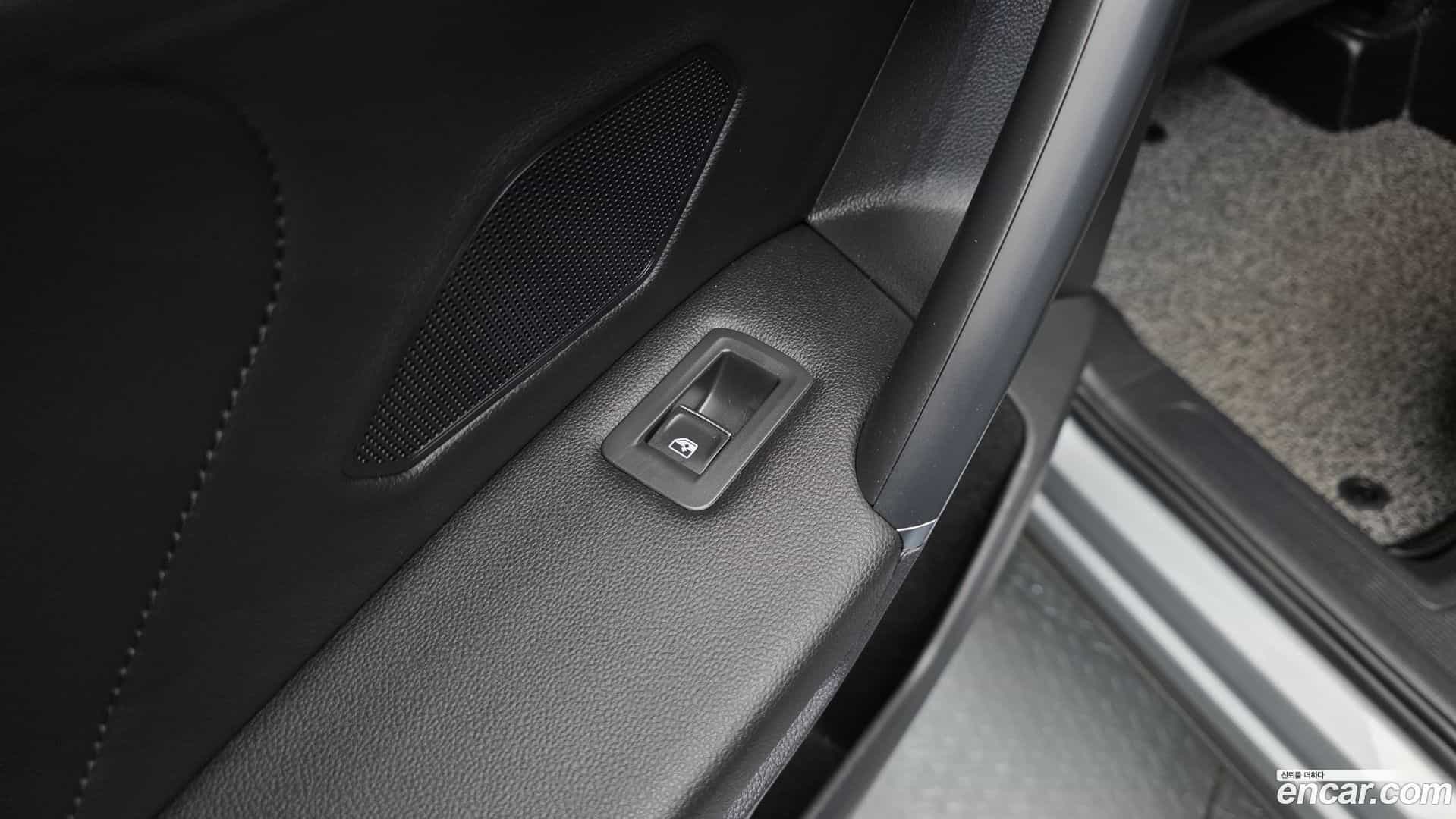 Tiguan Volkswagen 2020.11-OPTION-055