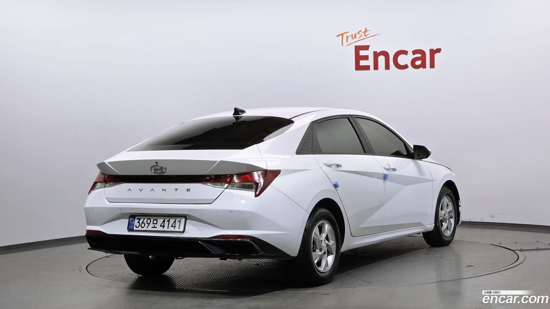 Main__Slider__Photo:AVANTE Hyundai 2021.9-1