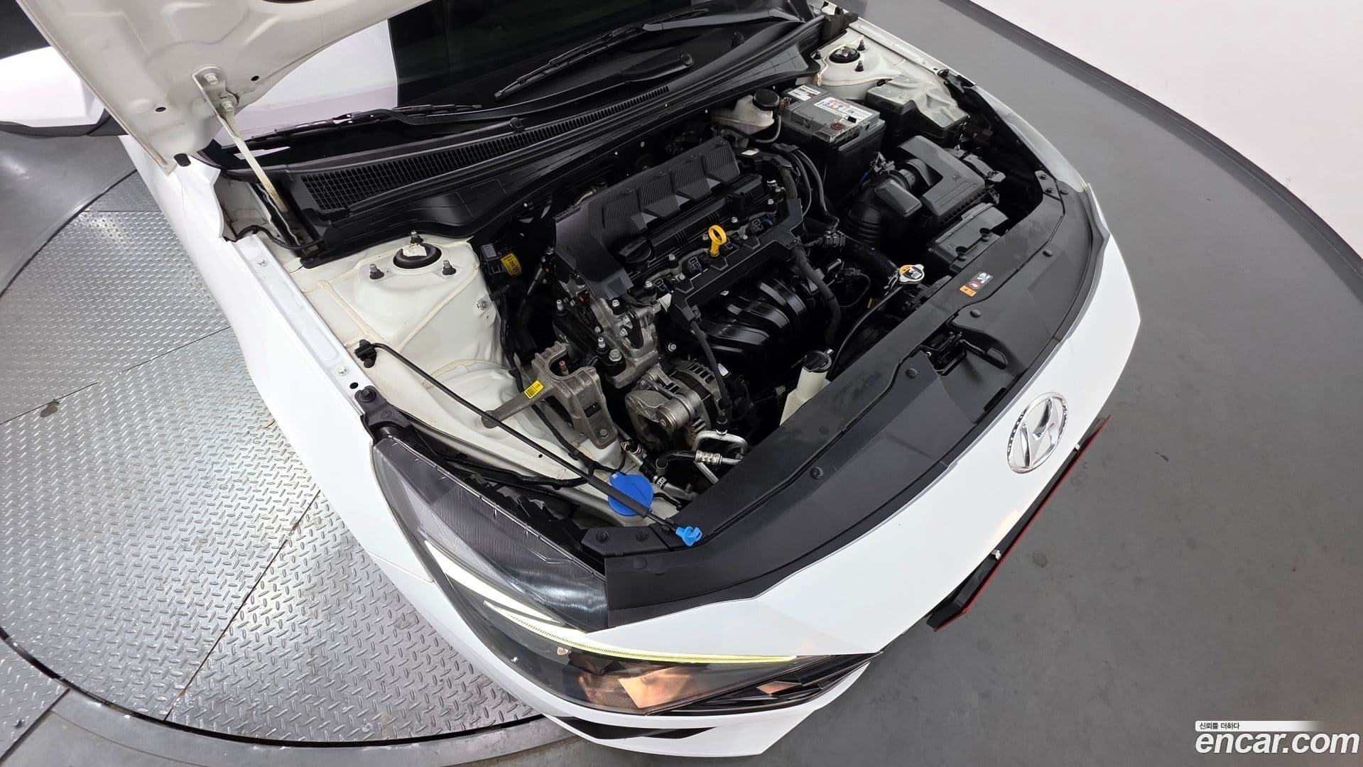 Main__Slider__Photo:AVANTE Hyundai 2021.9-5