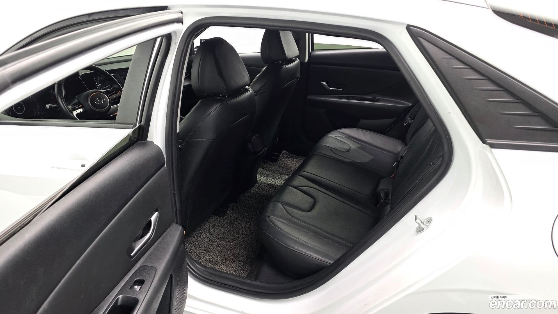 Main__Slider__Photo:AVANTE Hyundai 2021.9-11
