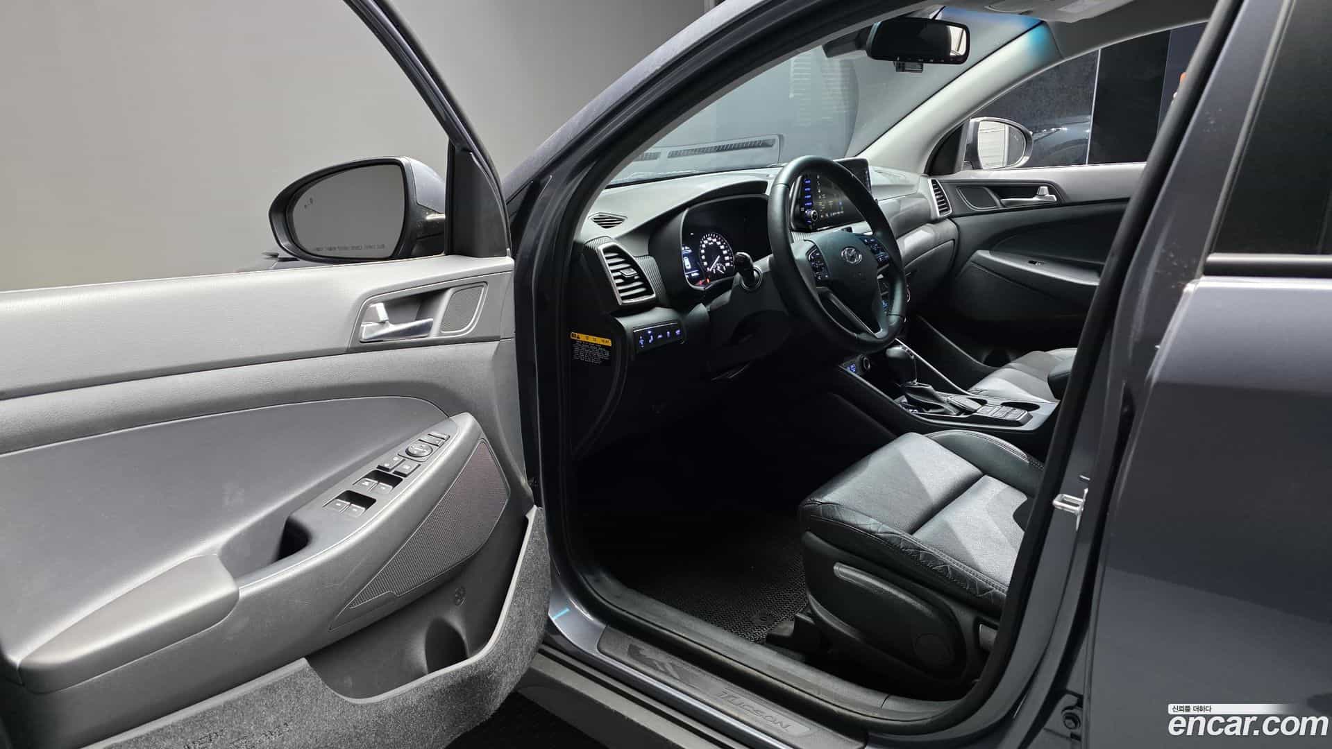 Tucson Hyundai 2020.5-INNER-010