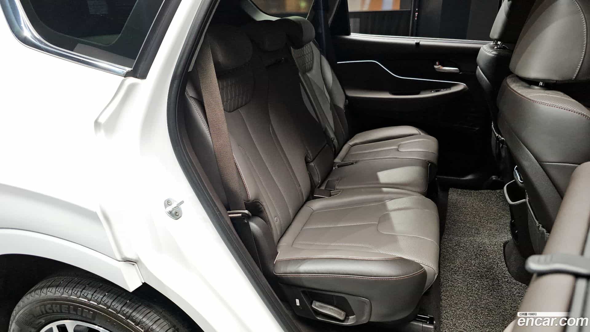 Santafe Hyundai 2018.7-OPTION-015