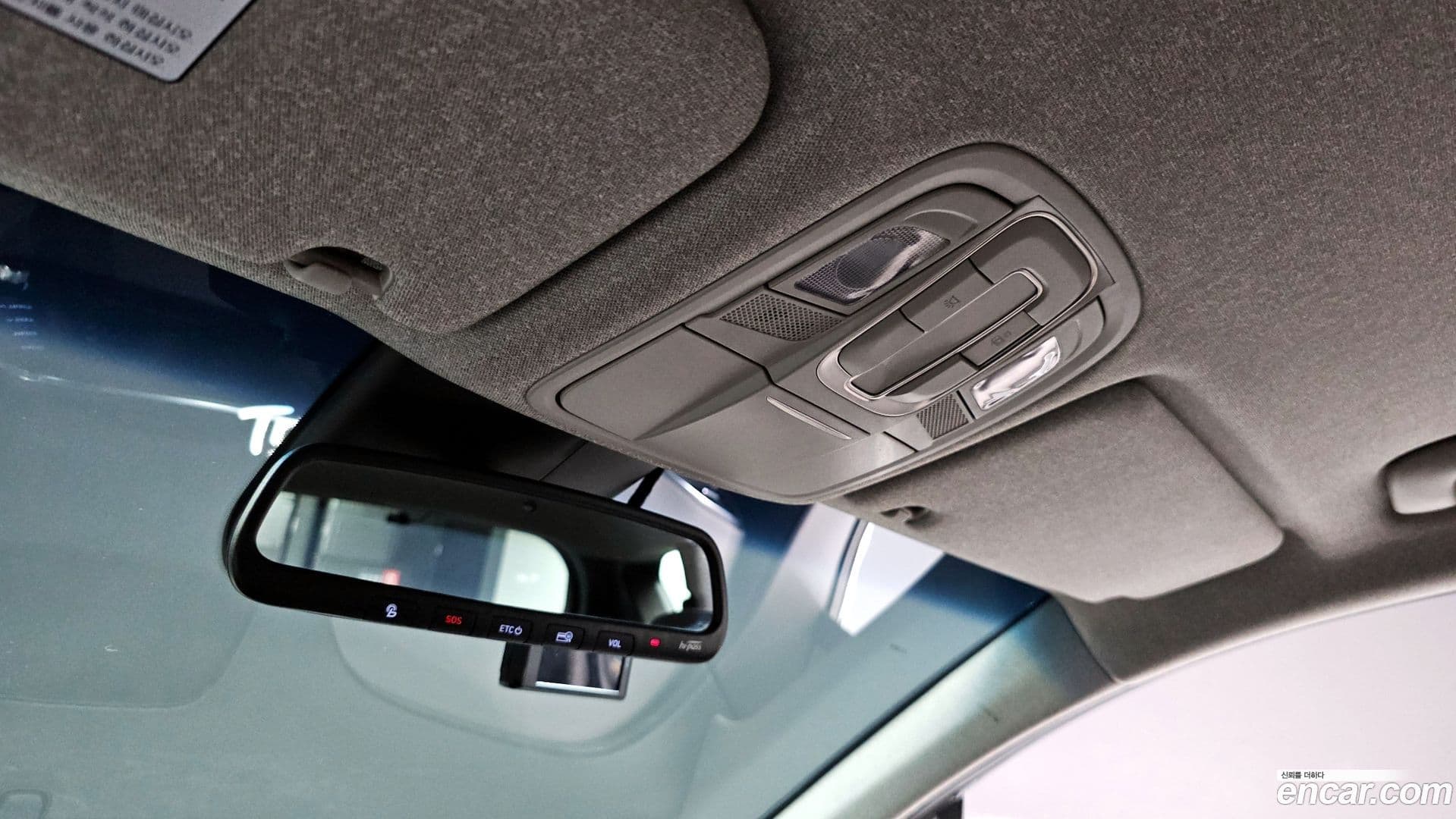 Main__Slider__Photo:Santafe Hyundai 2018.7-18